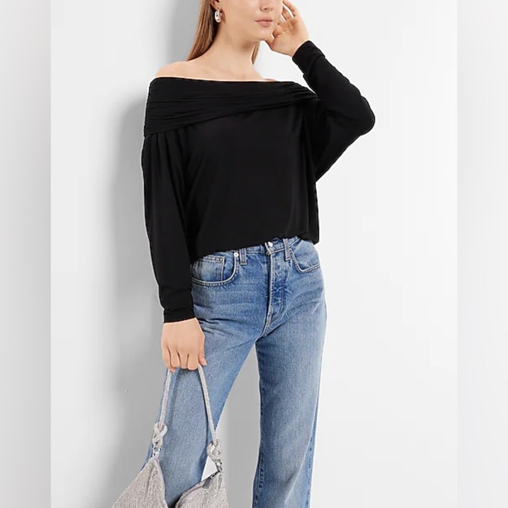 Express Off Shoulder Top - Picture 4 of 6